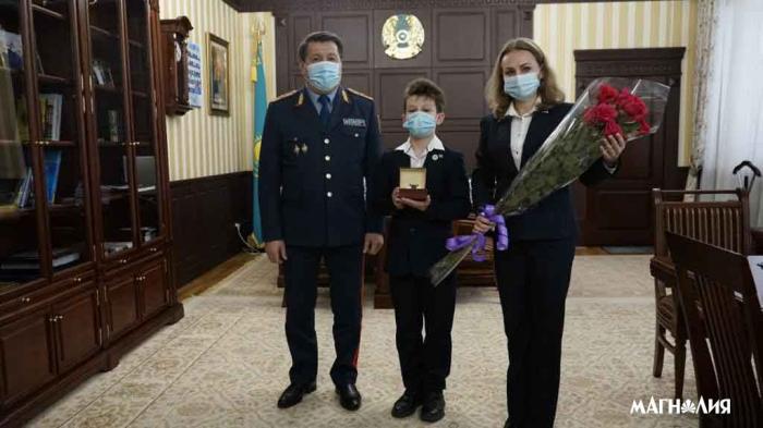 Начальник ДП Жамбылской области встретился с двухкратным чемпионом Казахстана,  Мечтает о службе в полиции