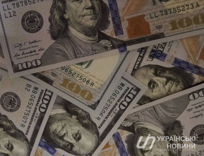Доллар растет в обменниках вторую неделю подряд. Как менялся курс валют в предпраздничную неделю