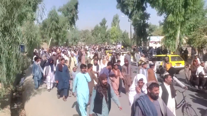 Жители афганского Панджшера впервые вышли на массовую акцию против 