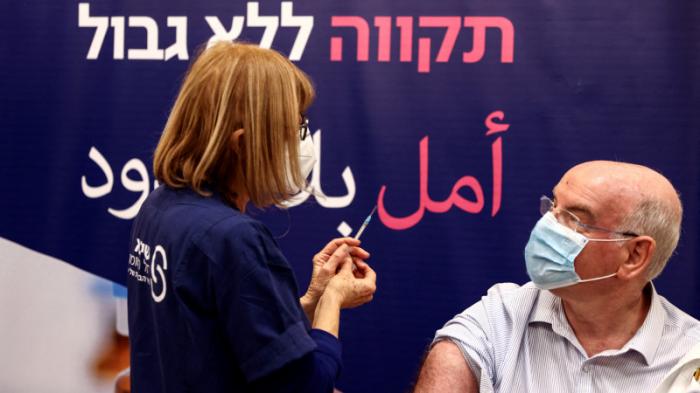Четвертую дозу вакцины от коронавируса начали вводить в Израиле
                28 декабря 2021, 12:07