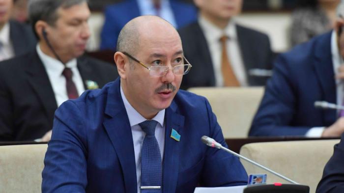Сенат досрочно прекратил полномочия депутата Нурлана Кылышбаева
                30 декабря 2021, 10:10