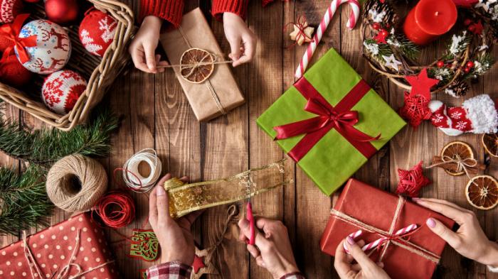 Топ-7 самых неожиданных подарков на Новый год
                30 декабря 2021, 12:52