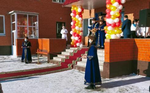 Взамен аварийной: в Карагандинской области открыли новую школу