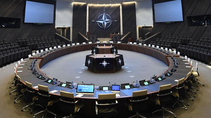 НАТО созывает внеочередное заседание из-за наращивания войск РФ на границе с Украиной