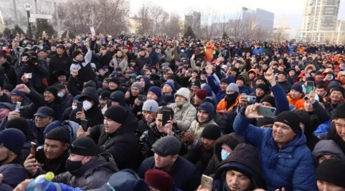В Казахстане вспыхнули протесты из-за роста цен на газ