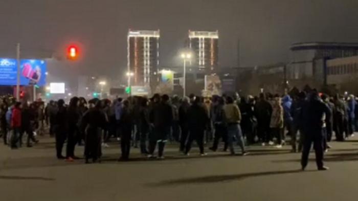 Президент Токаев назвал виновных за допущение протестной ситуации в Казахстане
                05 января 2022, 09:27