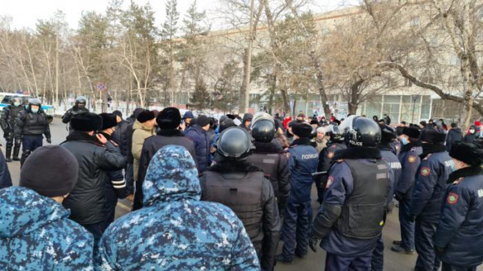 Митинги в Казахстане: что происходит в регионах
                05 января 2022, 15:05