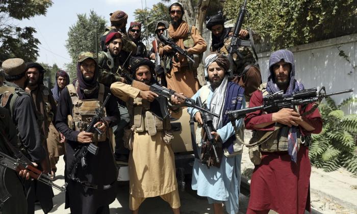 Талибы призвали власть и протестующих Казахстана к мирным переговорам