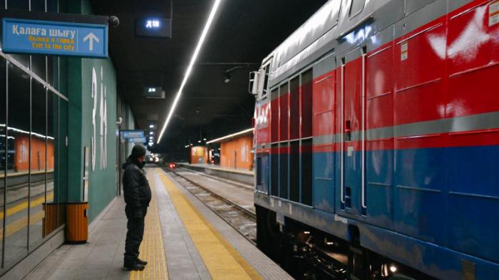 Два дополнительных поезда запустят между Алматы и Нур-Султаном
                11 января 2022, 18:46