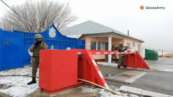 Военные рассказали, как отбивали нападение на часть в Талдыкоргане
                11 января 2022, 19:26