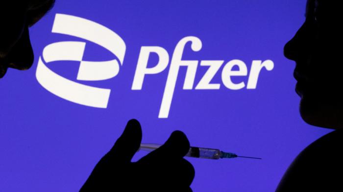 Казахстанцы старше 60 лет могут ревакцинироваться Pfizer 
                12 января 2022, 10:50
