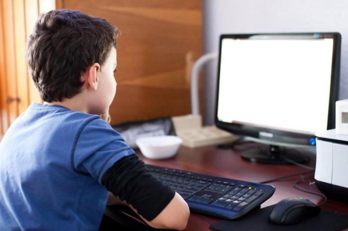 Столичные школьники и студенты снова переводятся на онлайн-обучение