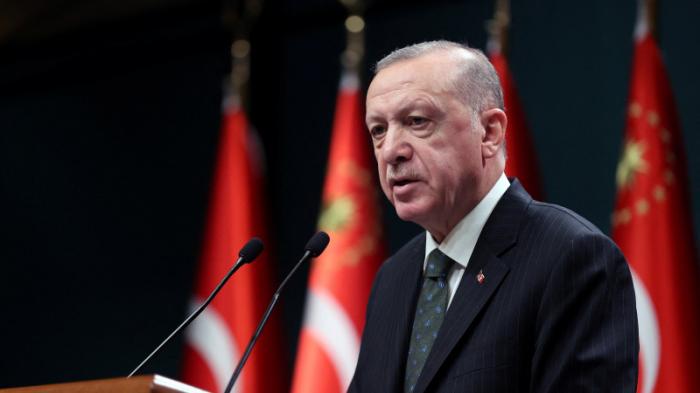 Эрдоган вновь пообещал снизить инфляцию в Турции
                13 января 2022, 12:26