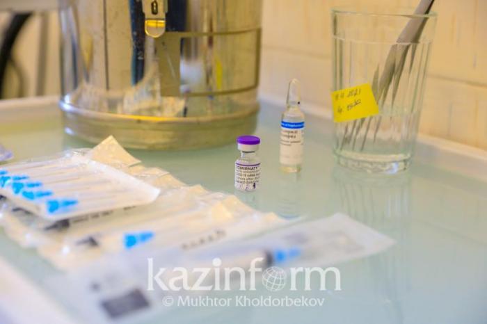 Вопрос о платной вакцинации Pfizer не рассматривается - главный санврач Алматы