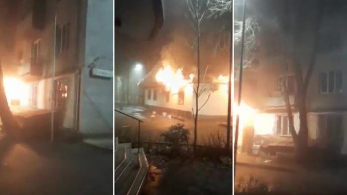 Жители дома в Алматы поблагодарили пожарных за спасение во время беспорядков
                14 января 2022, 14:02