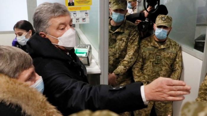 Подозреваемый в госизмене Порошенко вернулся в Украину
                17 января 2022, 14:17