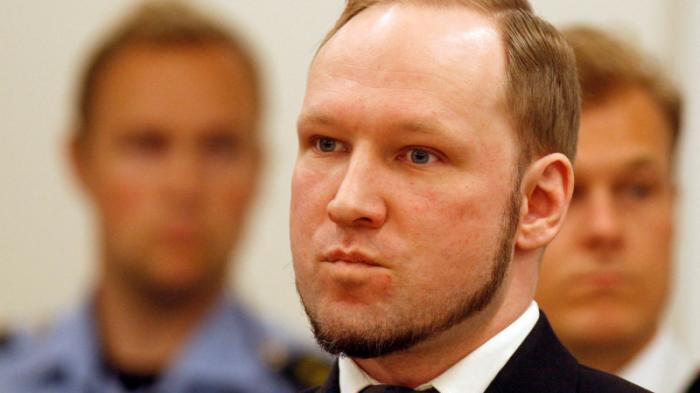 Слушания о досрочном освобождении Андерса Брейвика начались в Норвегии
                18 января 2022, 12:34