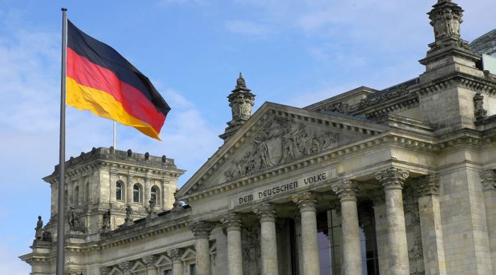 Немецкие депутаты хотят давить на Путина через 
