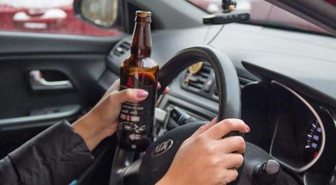 Двух пьяных водителей задержали карагандинские полицейские