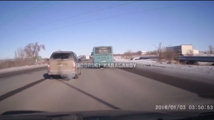 Видеорегистратор снял фрагмент ДТП с участием 5 автомобилей в Караганде
                20 января 2022, 20:41