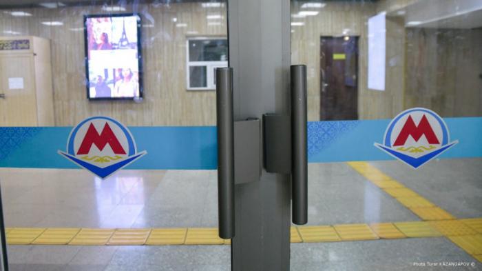 Парни с пистолетом устроили драку в метро Алматы
                23 января 2022, 19:23