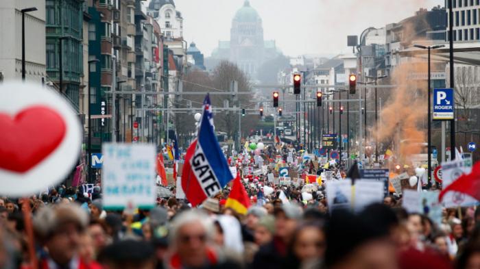 Многотысячная акция против антиковидных мер в Брюсселе закончилась погромами
                24 января 2022, 07:20