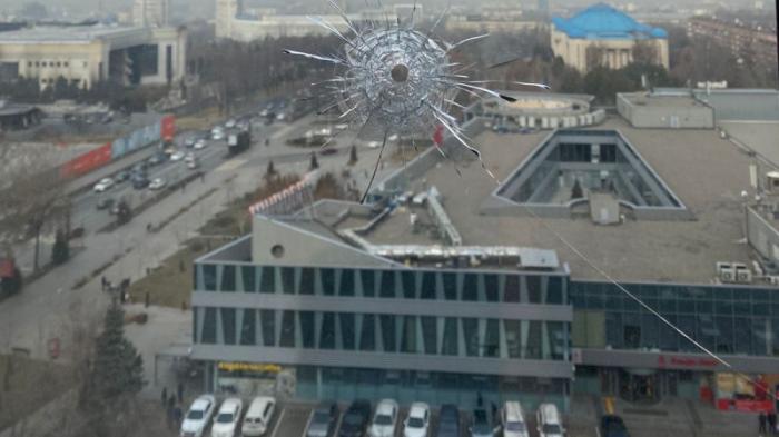 Пострадавшие в беспорядках дома и квартиры восстанавливают в Алматы
                24 января 2022, 17:19