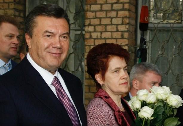 Людмила Янукович не умерла, – пресс-секретарь беглого экс-президента