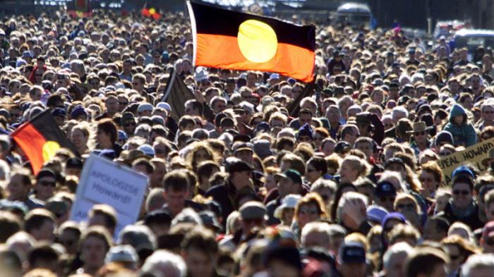 Австралия выкупила права на флаг аборигенов
                25 января 2022, 10:30