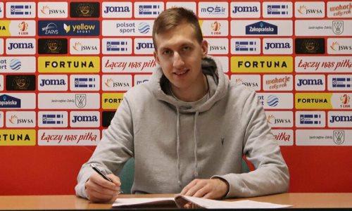 Футболист из чемпионата Казахстана официально перешел в польский клуб. Известны детали контракта