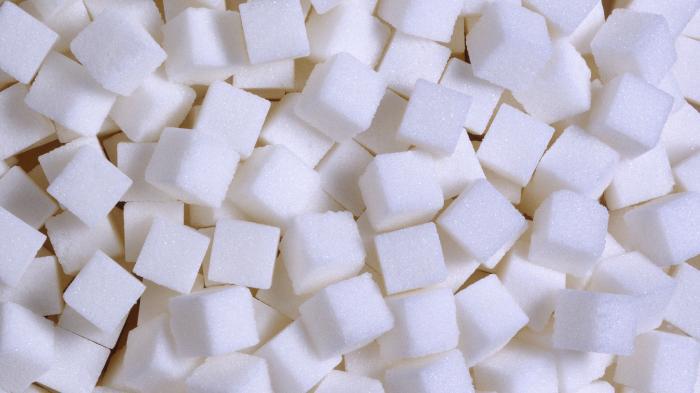 Импорт сахара в 2021 увеличился в 43 раза, а экспорт упал на почти 80%. Откуда в Украину завозили сладкий