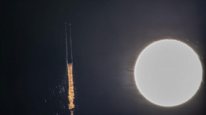 Вышедшая из-под контроля ракета SpaceX может столкнуться с Луной
                26 января 2022, 19:43