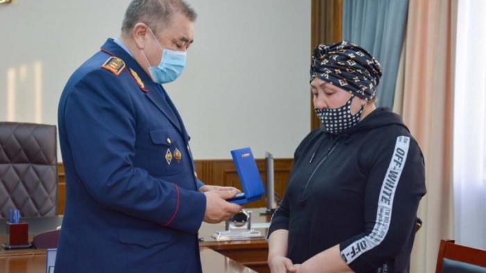 Глава МВД вручил награды семьям погибших полицейских в Алматинской области
                28 января 2022, 10:30