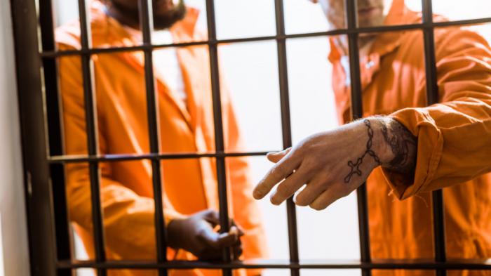 Федеральные тюрьмы США закрыли из-за убийства заключенных
                02 февраля 2022, 10:52