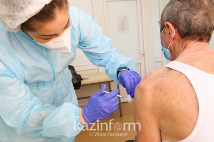 8 785 187 человек привились вакциной от коронавируса в Казахстане