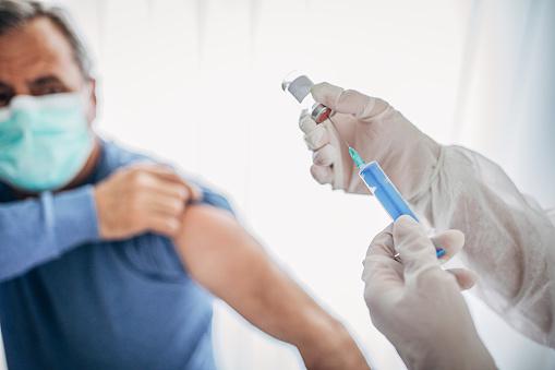 В январе в Украине выполнили 95,4% национального плана вакцинации от коронавируса