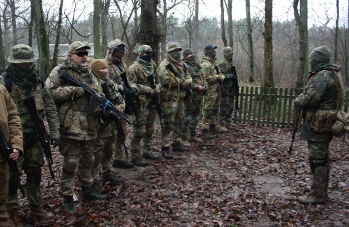 КГГА предлагает всем жителям Киева пройти бесплатные военные учения и присоединиться к бригаде теробороны