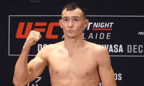 Казахский боец получил поздравление от UFC