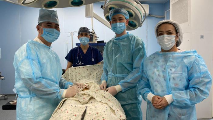 Более килограмма волос извлекли из желудка 4-летней девочки кызылординские хирурги
                04 февраля 2022, 14:40