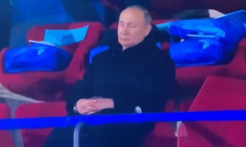 Путин «уснул» во время выхода сборной Украины на церемонии открытия Олимпиады-2022. Видео
