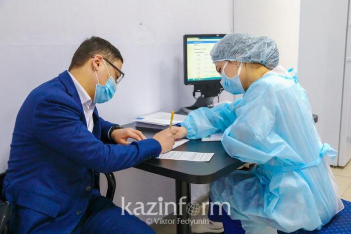 Более 9,2 млн казахстанцев вакцинировались от COVID-19