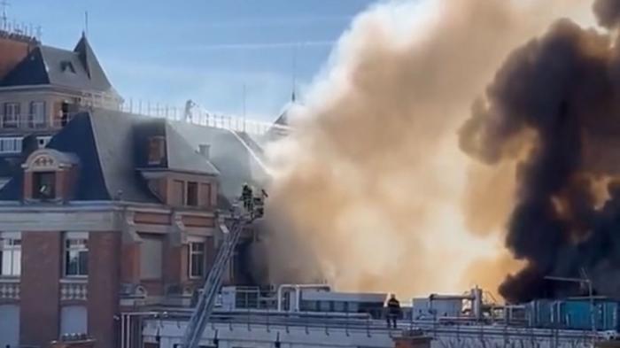 Сильный пожар вспыхнул на фабрике денег во Франции
                10 февраля 2022, 11:11