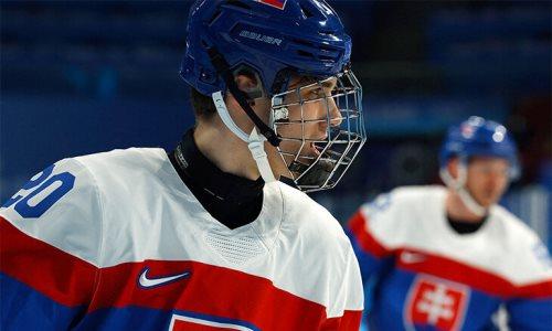 17-летний хоккеист из сборной игрока «Барыса» забросил в третьем матче подряд на Олимпиаде-2022
