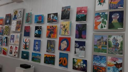Работы учащихся художественной академии представлены в Карагандинском музее изо