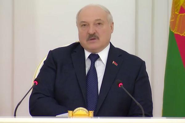 Лукашенко: российские войска покинут Белоруссию после учений, по согласованию с Путиным