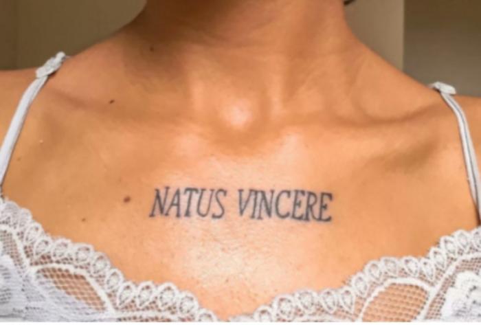 Бразильская поклонница киберспорта сделала татуировку с надписью «Natus Vincere»
