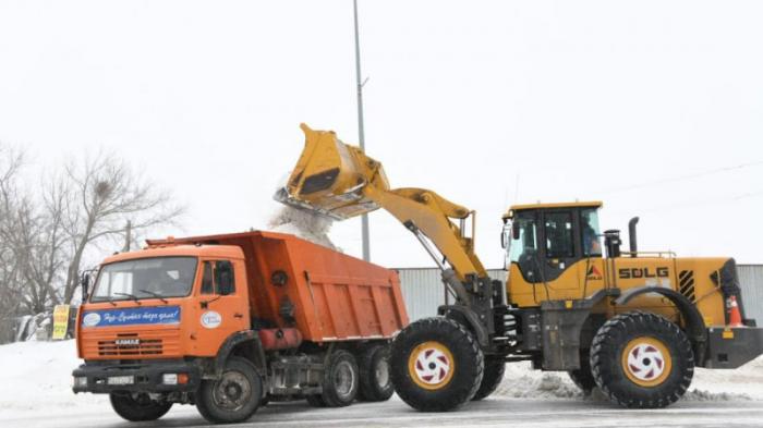 За ночь из столицы вывезли около 28 тысяч кубометров снега - акимат
                15 февраля 2022, 12:59