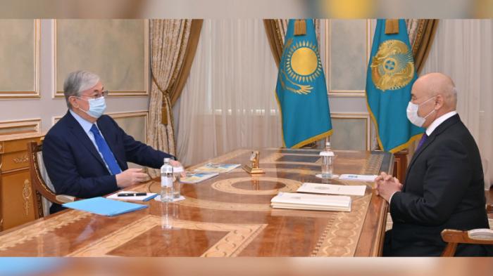 Президент Токаев принял акима Туркестанской области Шукеева
                16 февраля 2022, 13:29