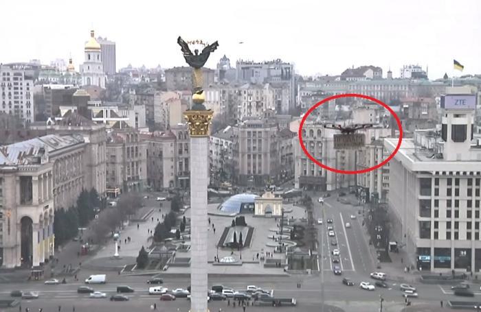 Стрим Reuters с Майдана. Неизвестные запустили беспилотник с объявлением о продаже гаража