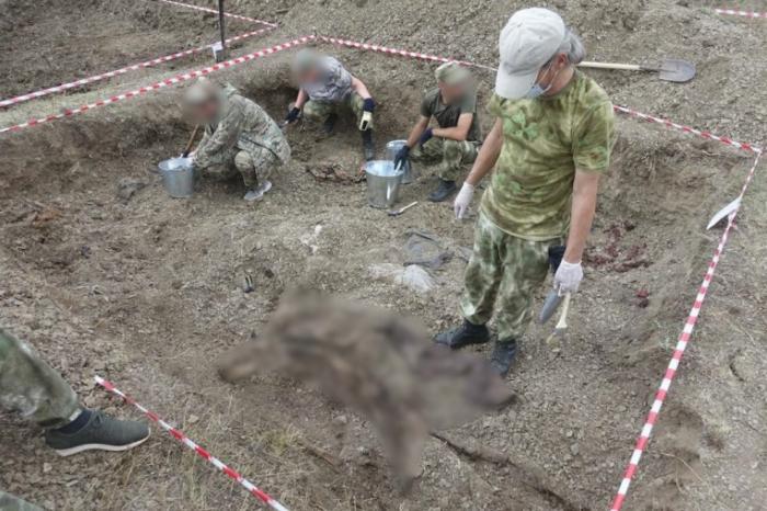 В Москве утверждают, что нашли на Донбассе 5 массовых захоронений и обвиняют Украину в жестоком обращении с гражданскими